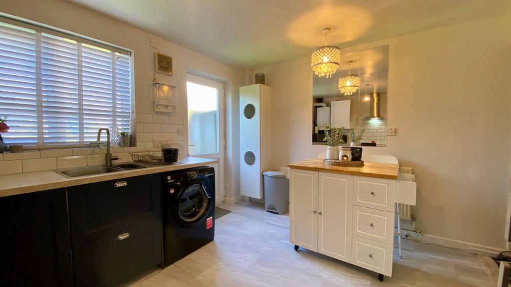 Kitchen/Dining