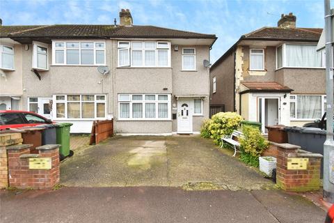 4 bedroom end of terrace house for sale, Western Avenue, Dagenham, RM10