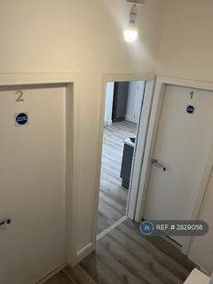 1 bedroom in a flat share to rent, Oban Terrance, Gateshead, NE10