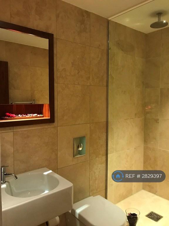 En Suite Bathroom