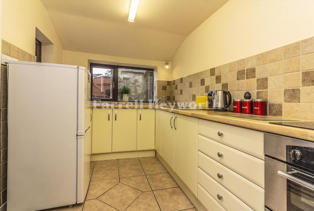 Kitchen b