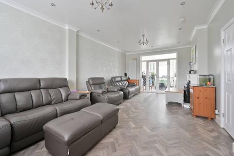 7 bedroom semi-detached house for sale, Prestwick Road, Bushey, South Oxhey, WD19