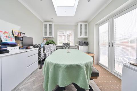 7 bedroom semi-detached house for sale, Prestwick Road, Bushey, South Oxhey, WD19