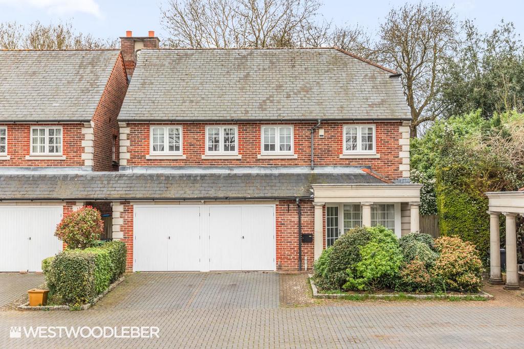 Broxbournebury Mews 39.jpg
