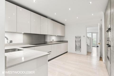 5 bedroom detached house for sale, Broxbournebury Mews, Broxbourne EN10