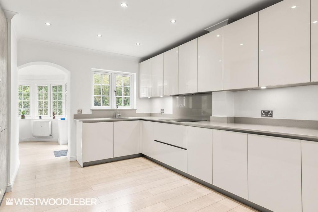 Broxbournebury Mews 26.jpg