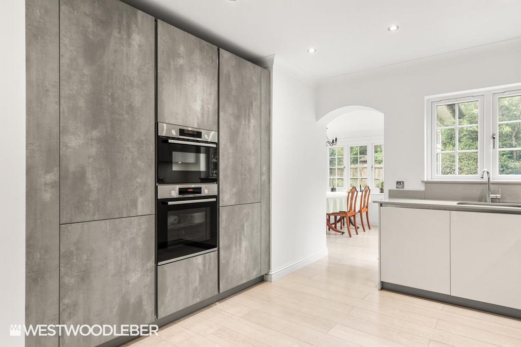 Broxbournebury Mews 27.jpg