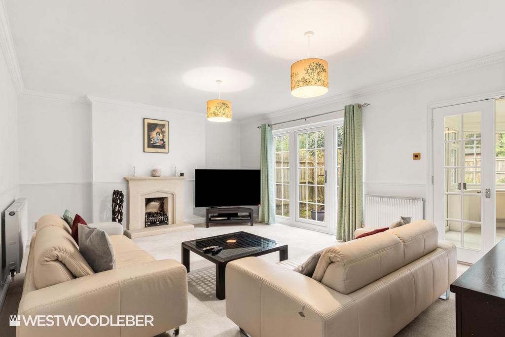 Broxbournebury Mews 19.jpg