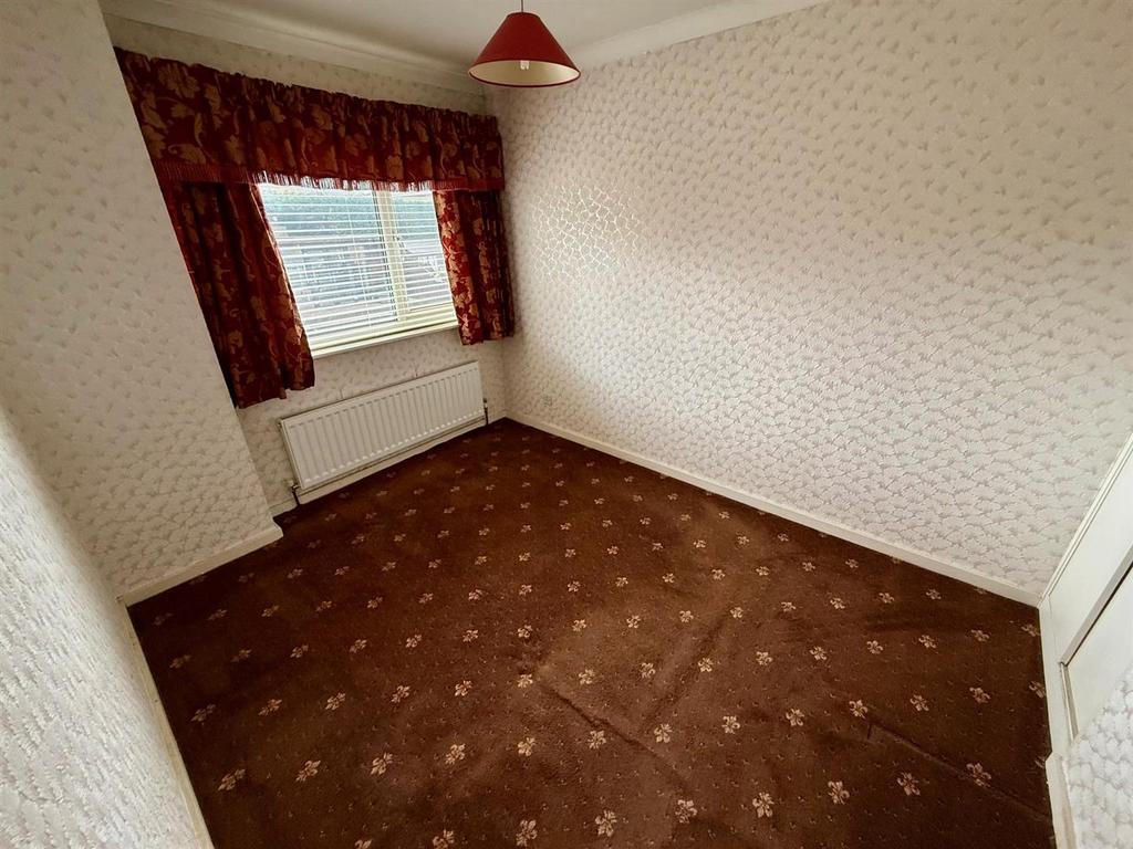 MR3 Bed2.jpg