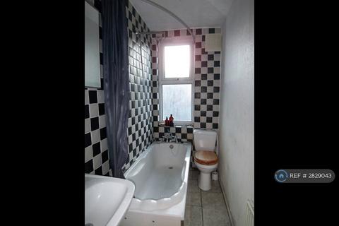 undefined, Cross Flatts Place, Leeds, LS11