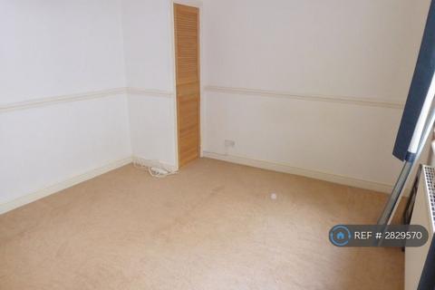undefined, Caernarfon Road, Y Felinheli, LL56