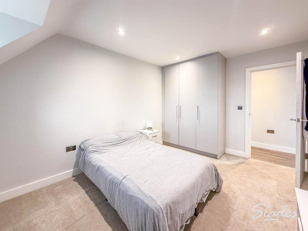 Bedroom (2)