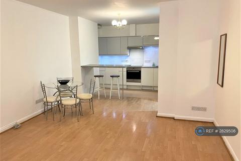 2 bedroom flat to rent, Friary Road, London, SE15