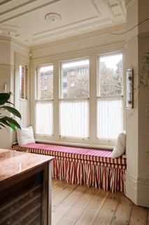 undefined, Avenue Road, London N6