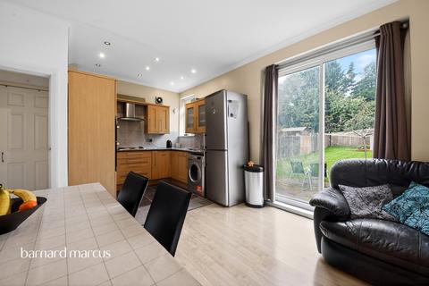 3 bedroom semi-detached house for sale, Cedar Lawn Avenue, Barnet