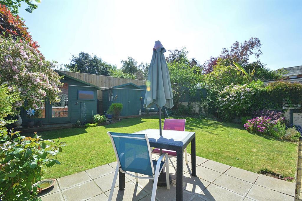 Resized Garden4.jpg