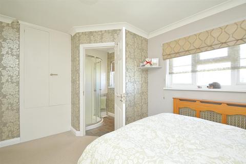 3 bedroom detached house for sale, SHORT WALK TO BEACH * SHANKLIN