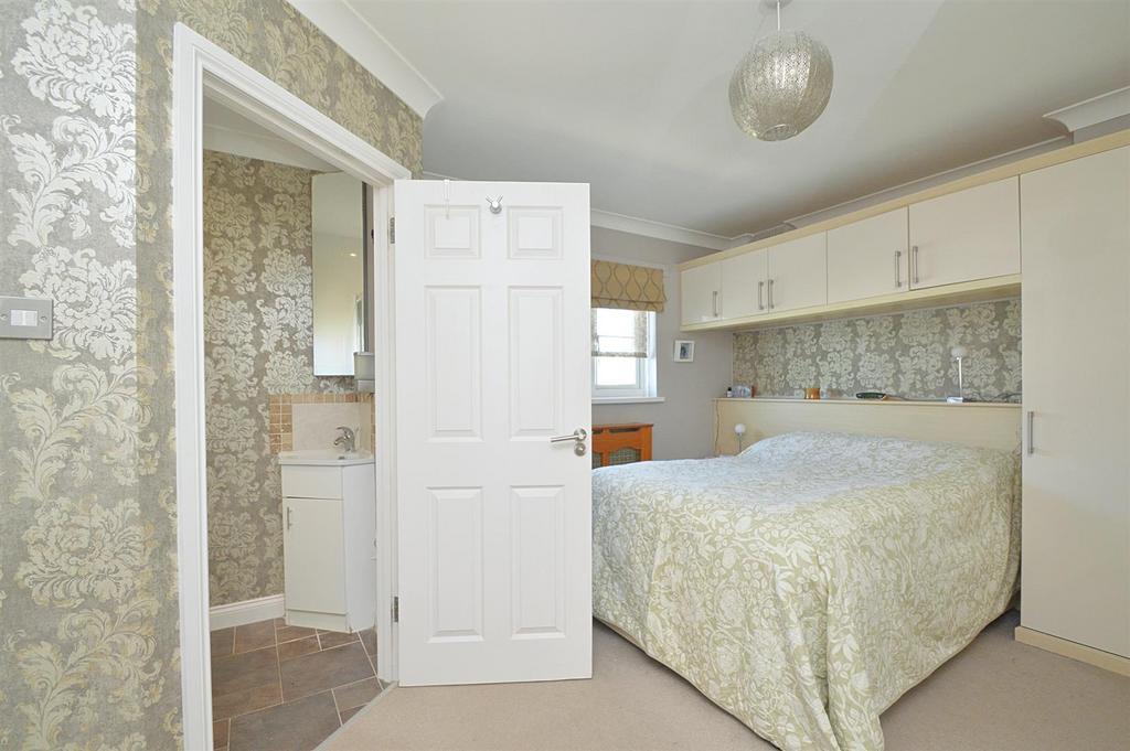 Resized Bed1a.jpg