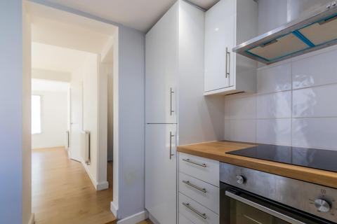 2 bedroom terraced house to rent, Andrews Road, Cardiff CF14