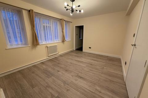 2 bedroom flat to rent, Byron Road, Harrow HA1