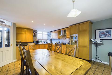 undefined, How Head, Ambleside LA22