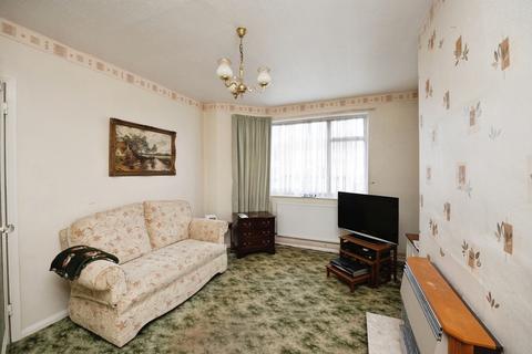 3 bedroom terraced house for sale, Abbotts Close, ROMFORD, Essex, RM7