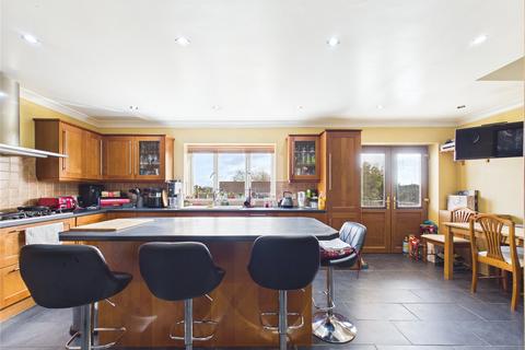 4 bedroom semi-detached house for sale, Burley Crest, Bristol BS16