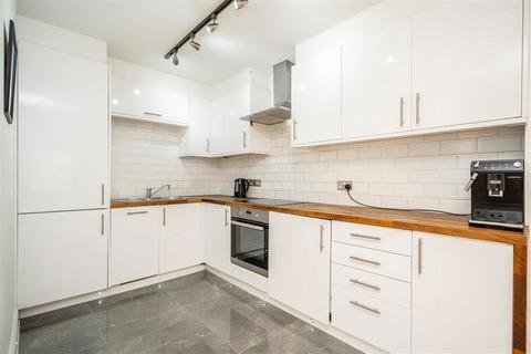 2 bedroom flat to rent, Wapping Lane, London E1W