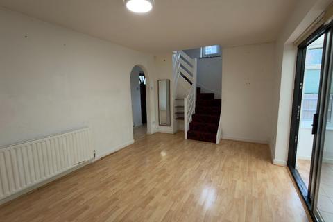 2 bedroom semi-detached house for sale, Romans Court, Nottingham