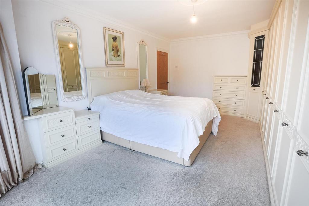 22 Beaminster Rd 24.jpg