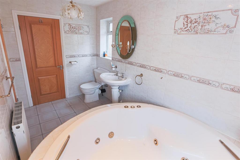 22 Beaminster Rd 32.jpg