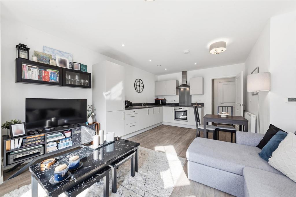SITTING / DINING ROOM & KITCHEN