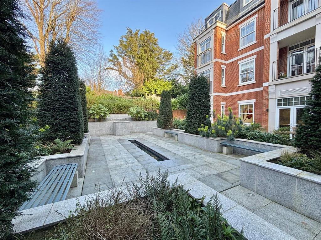 Communal gardens