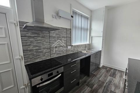 2 bedroom terraced house for sale, Kimberley Street, Dewsbury