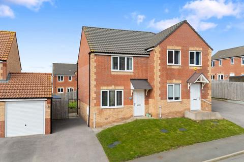 2 bedroom semi-detached house for sale, Wedgewood Way, Knottingley WF11