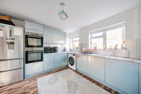 undefined, Berrys Lane, Byfleet, KT14