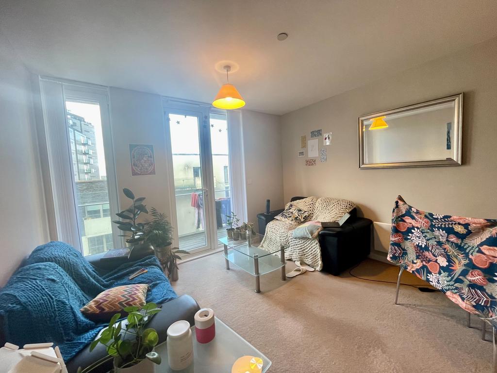 Lounge 3