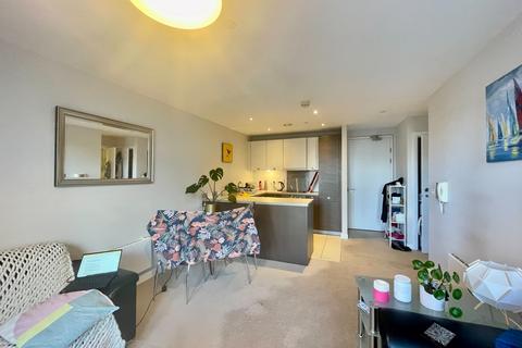 1 bedroom flat to rent, Block 9 Spectrum, Blackfriars Road, M3