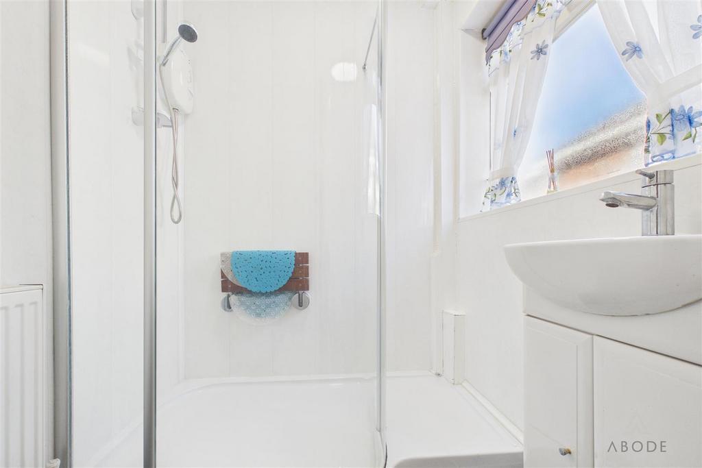 CAM02544 G0-PR0365-STILL009.jpg