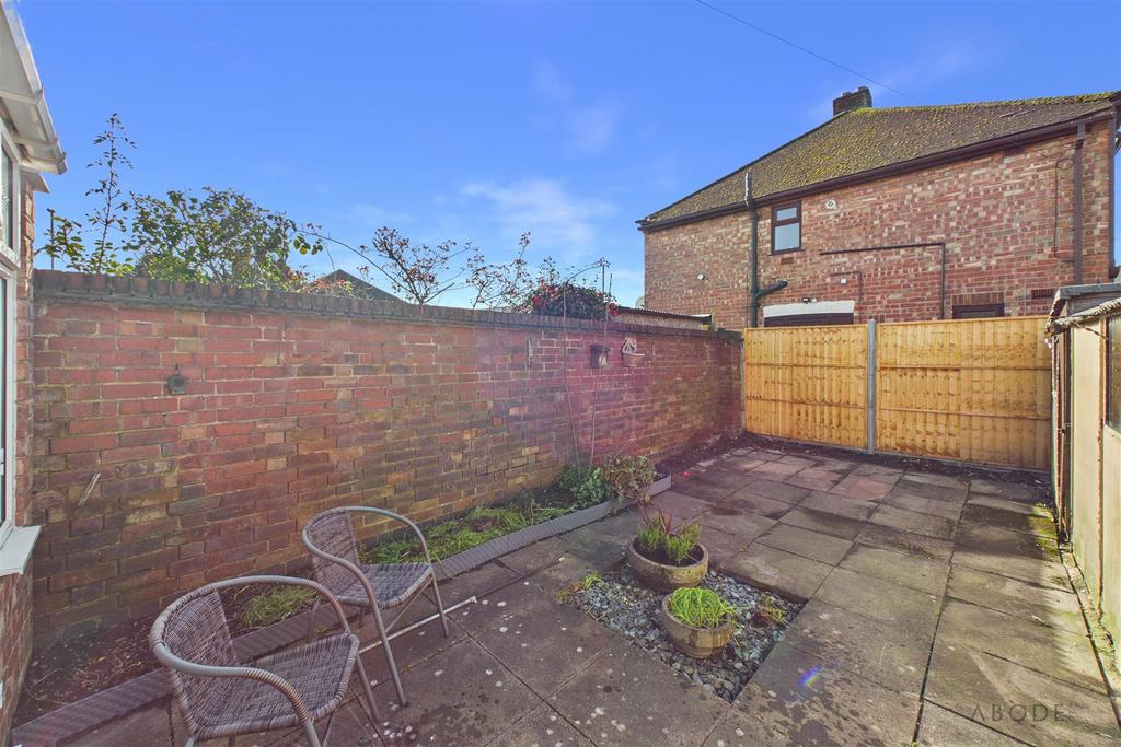 CAM02544 G0-PR0365-STILL016.jpg