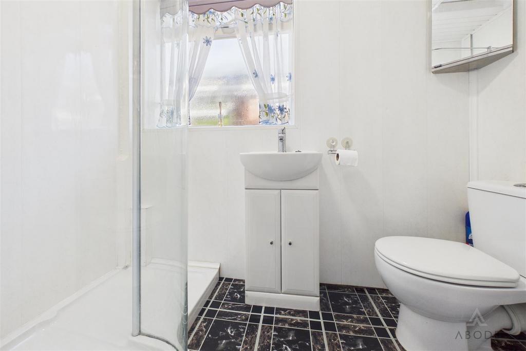 CAM02544 G0-PR0365-STILL010.jpg