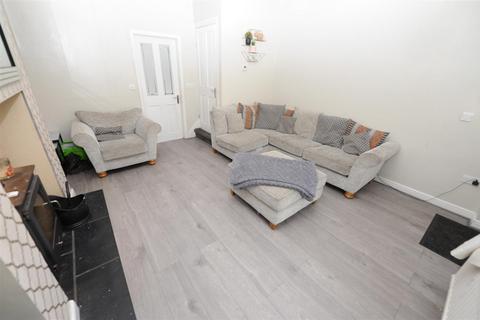 undefined, Shaftesbury Avenue, Shipley