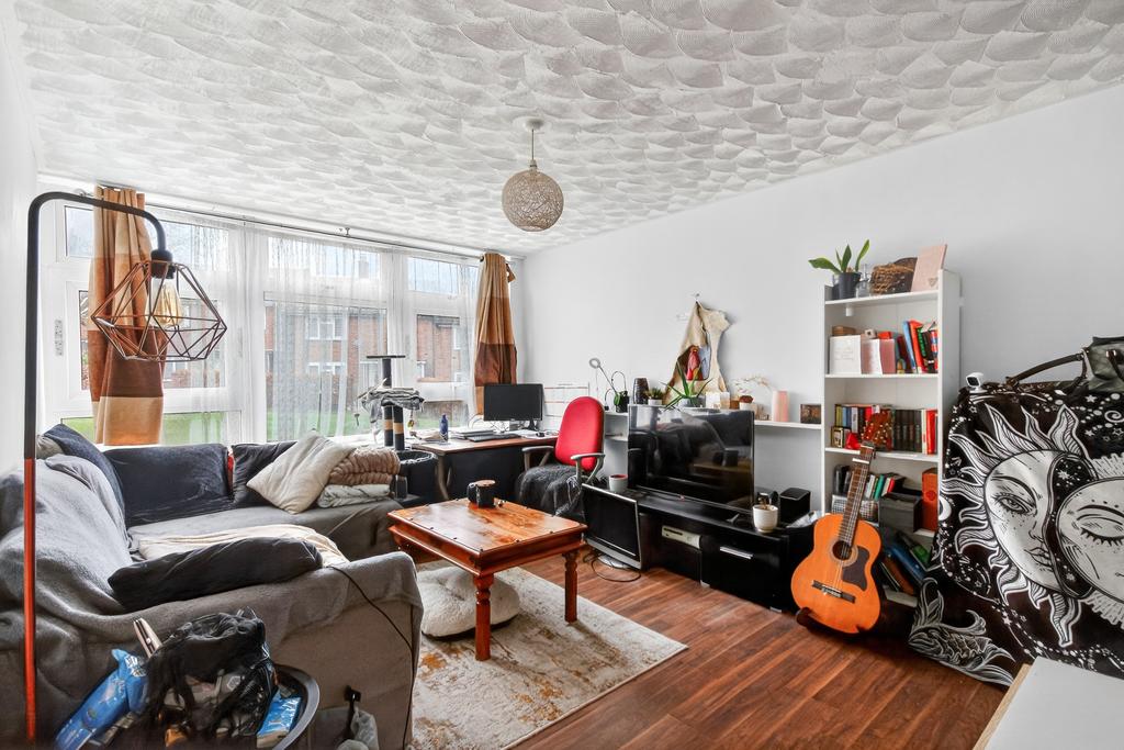 10tudorhouselarge3