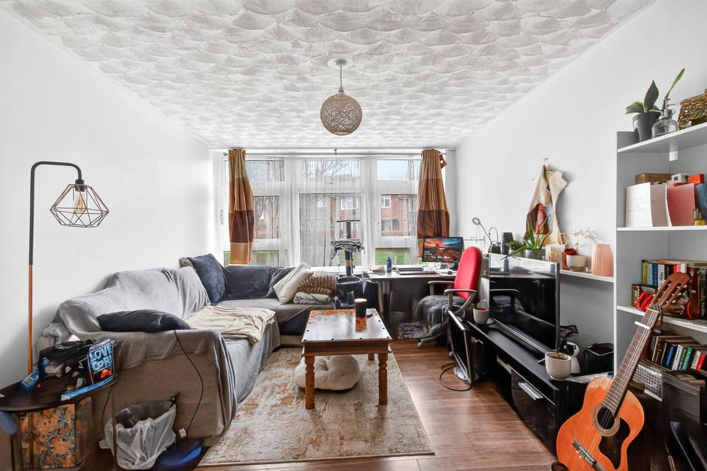 10tudorhouselarge2