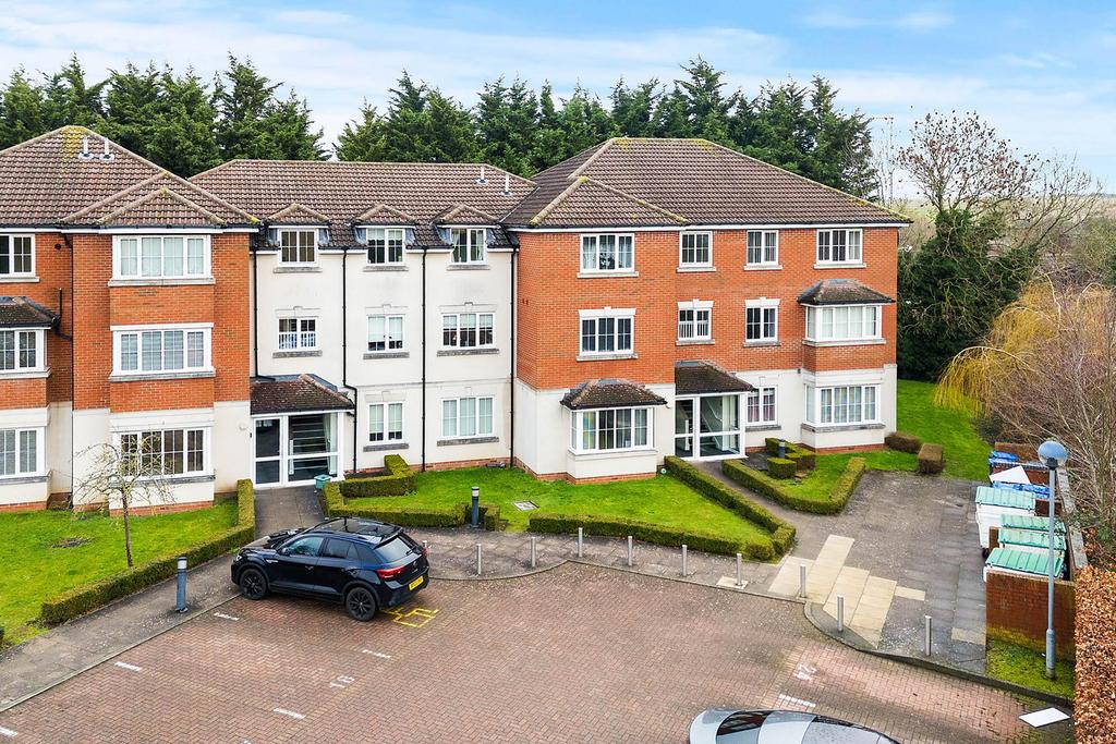 Lowry Court
