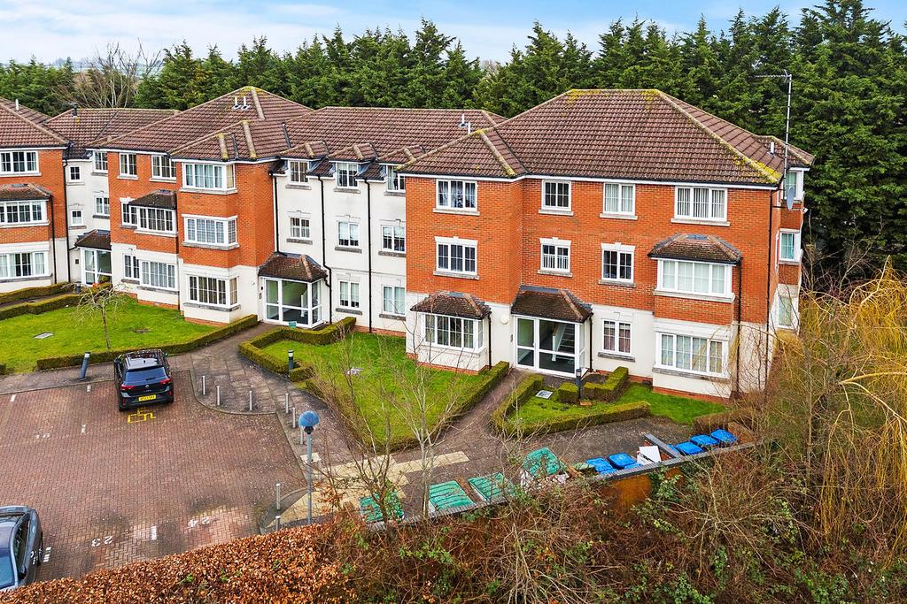Lowry Court