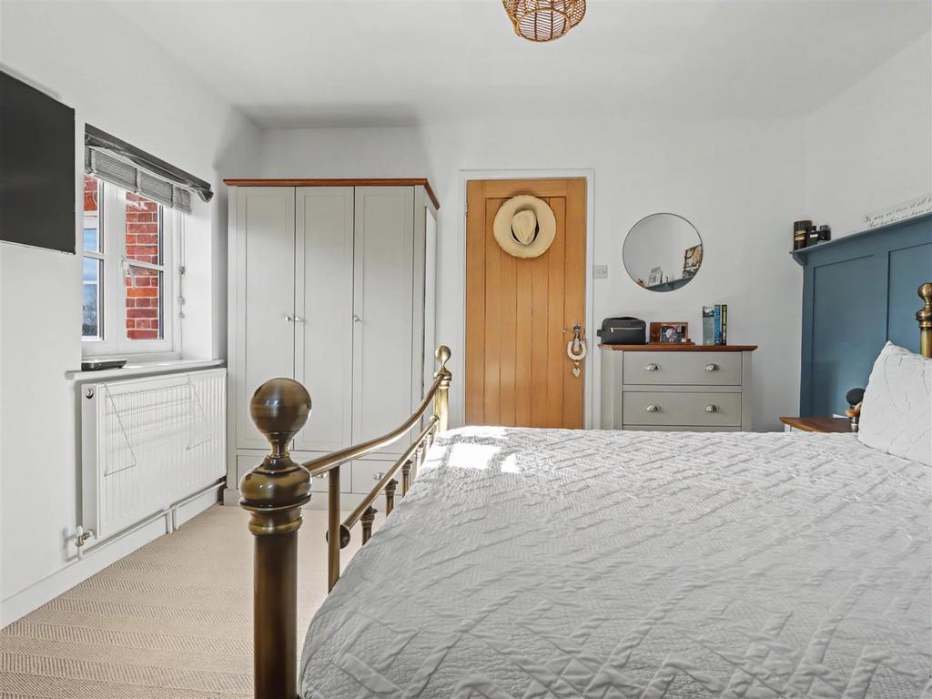 Principal bedroom