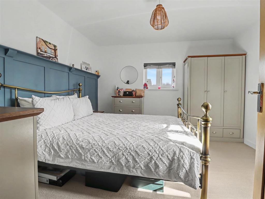 Principal bedroom
