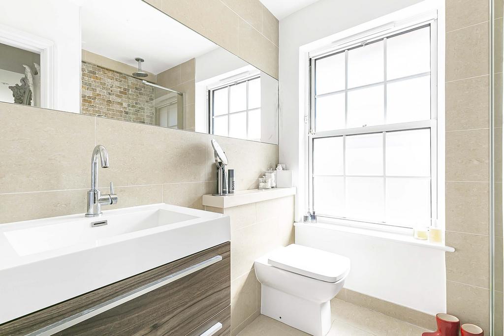 En-Suit Shower Room