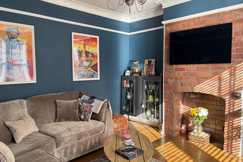3 bedroom semi-detached house for sale, Kitson Hill Road, Mirfield WF14